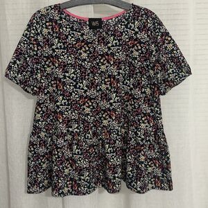 Anthro x W5 L Black Ditsy Floral Short Sleeve Peplum Wrinkle Resistant Top